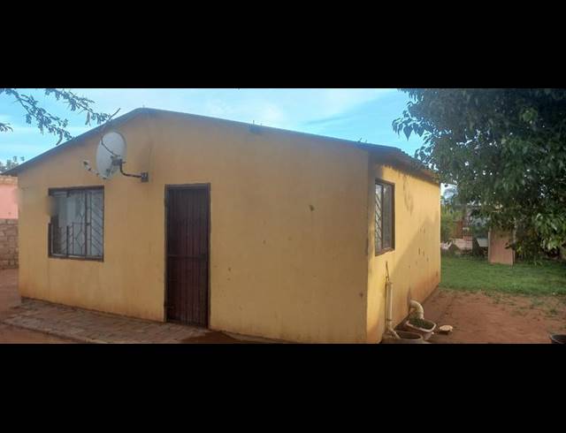 2 BEDROOM HOUSE FOR SALE IN SOSHANGUVE SOUTH